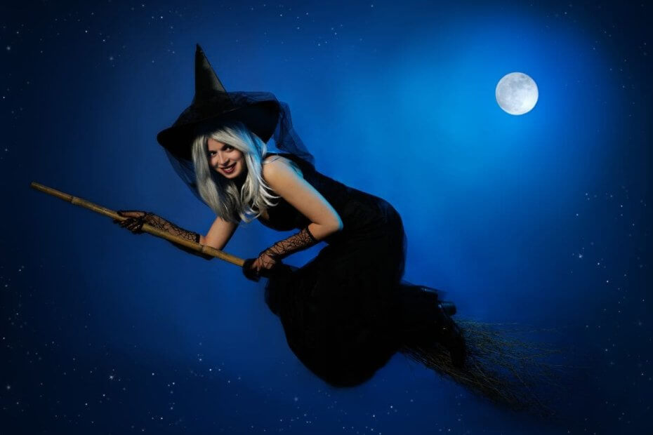 Biblical Interpretation of a Witch in a Dream: 6 Messages